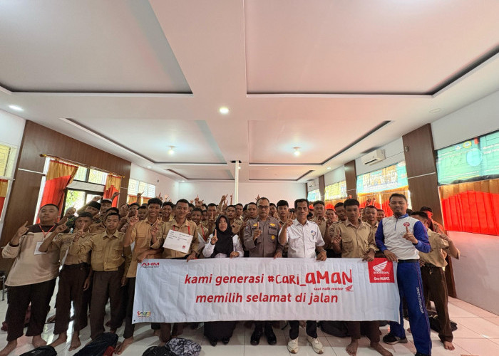 #Cari_Aman, Astra Motor Bengkulu dan Polresta Edukasi Safety Riding dan Cegah Kenakalan Remaja di SMKN 4