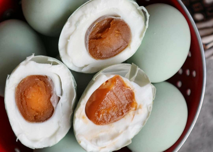 6 Manfaat Telur Asin yang Sangat Baik untuk Kesehatan, Diantaranya Menjaga Kesehatan Otak