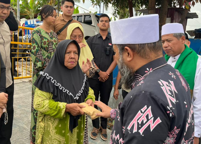 Rumah dan PAUD Burniar Ceria Terbakar, Gubernur Bengkulu Serahkan Bantuan Rp20 Juta untuk Sulastri