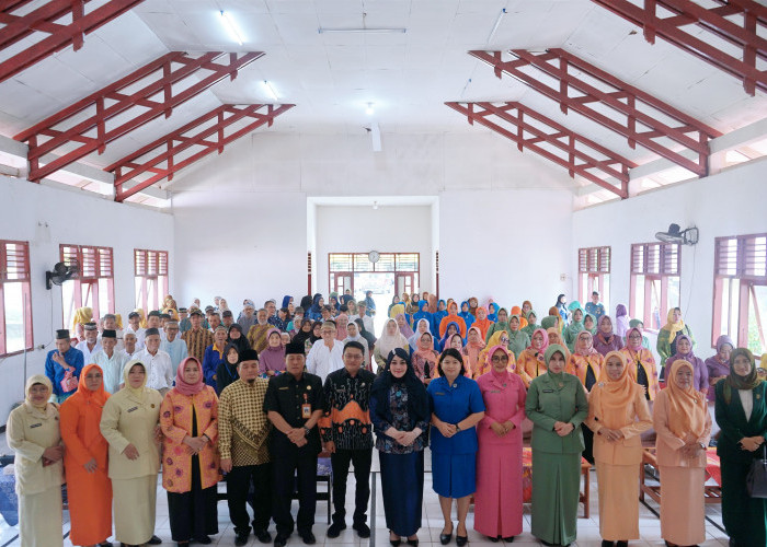 Peringatan Hari Ibu ke-96, BKOW Provinsi Bengkulu Salurkan Bantuan untuk Lansia