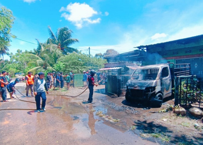 Kebakaran di Bengkulu Selatan Hanguskan Warung dan Kendaraan, 1 Orang Luka-luka