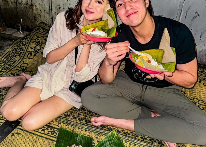 Mulai Go Public! El Rumi Upload Foto Makan Bareng dengan Syifa Hadju di Pinggir Jalan