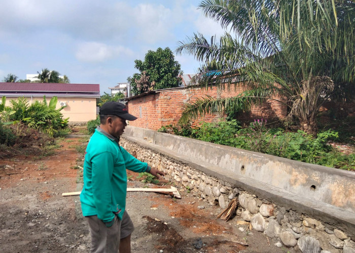 Drainase 60 Meter Dibangun, Warga Jembatan Kecil Berharap Dilanjutkan hingga 100 Meter