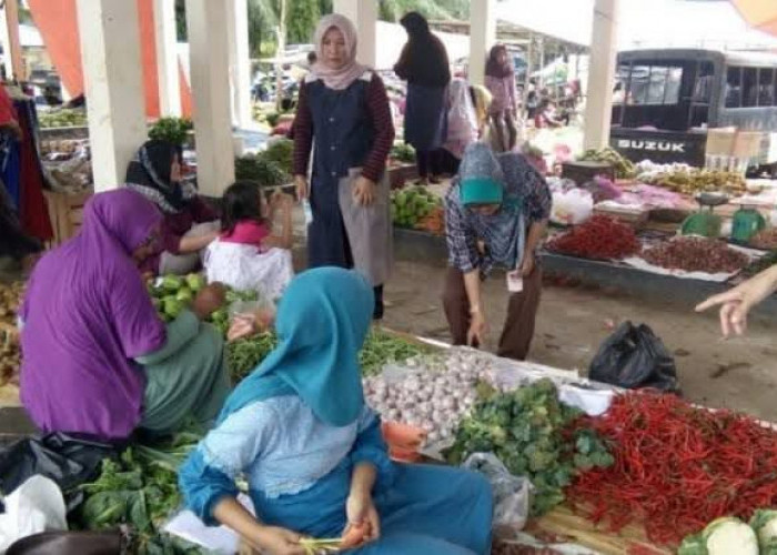 Harga Cabai hingga Daging Stabil, Pasar Mukomuko Aman Jelang Tahun Baru