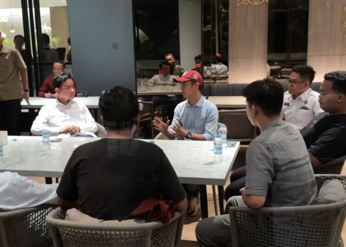 Di Tengah Krisis BBM, Gibran Dengarkan Aspirasi Mahasiswa Bengkulu