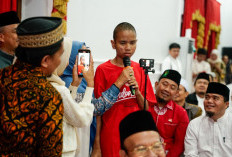 Helmi Hasan Ajak Anak Yatim Lintas Agama Rayakan Kemerdekaan di Bengkulu