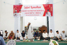 Gubernur Helmi Hasan Salurkan Bantuan dan Tambah 10 Ambulans Baru untuk Kepahiang