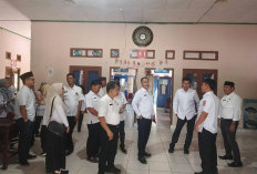 Hari Pertama Kerja Pasca Lebaran, Wabup Mukomuko Sidak OPD dan Cek Disiplin ASN