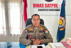 Jalan Lintas Sumatra Sering Macet, Satpol PP Mukomuko Siapkan Penataan PKL dan Pasar Tumpah