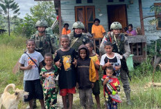 Jaga Kamtibmas, Satgas Ops Damai Cartenz Perkuat Kedekatan dengan Warga Papua