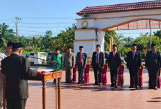 Pelantikan Perdana di TMP Ratu Samban, 6 Kepala OPD Bengkulu Utara Resmi Dilantik
