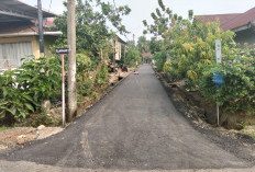 Dinas PUPR Kota Bengkulu Aspal Jalan Gang Mawar 1 dan 2 di Kandang Mas, Warga Sampaikan Terima Kasih