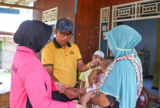 Sentuh Sisi Kemanusiaan, Polres Mukomuko dan Bhayangkari Berbagi dengan Anak Berkebutuhan Khusus
