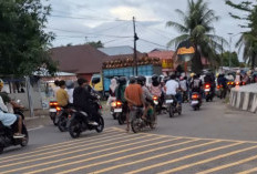 Viral! Bundaran Kota Mukomuko Diserbu Pemburu Takjil, UMKM Raup Cuan Ramadan 2026