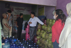 Disperindagkop Mukomuko Sidak Pangkalan, Pastikan Stok Gas Elpiji 3 Kg Aman dan Harga Sesuai HET