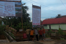 Bentangkan Spanduk Penolakan, Warga Timur Indah Tolak Keras Penimbunan Limbah FABA