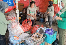 Kartini Bekasi Sulap Limbah Plastik jadi BBM