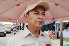 Cegah Parkir Liar Saat Lebaran, Bapenda Bengkulu Pasang Spanduk Tarif Parkir Resmi