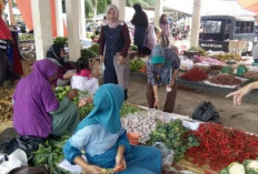 Harga Cabai hingga Daging Stabil, Pasar Mukomuko Aman Jelang Tahun Baru